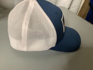 Columbia FlexFit Hat, Small/Medium, Appears New