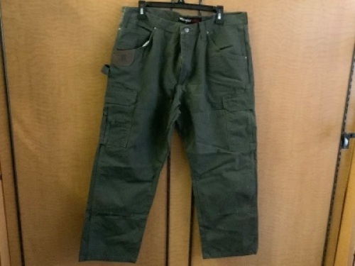 Wrangler Men's Work Pants, 36x30, Appears New