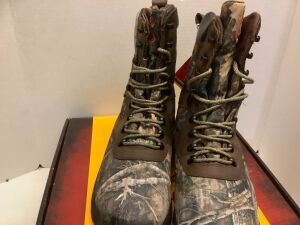 SHE 9" Expedition Ultra Boots, 10, Ecommerce Return