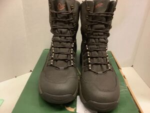 Danner Vital Men's Boots, 10, Ecommerce Return