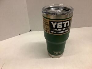 Yeti Rambler 30oz Tumbler, Appears New, Lid Broken