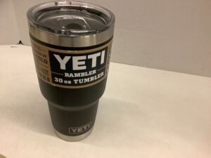 Yeti Rambler 30oz Tumbler, Lid Broken, Ecommerce Return