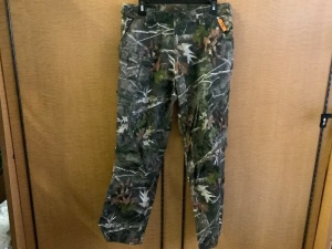 SHE Camo Pants, Large, Appears New