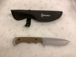 Gerber Knife w/ Sheath, Appears new