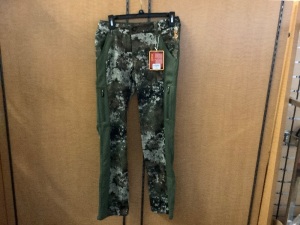 SHE EXP Fleece Pant, XSmall, Appears New