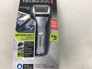 Remington Electric Razor, Powers Up, Appears New