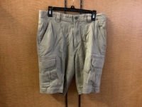 Red Head Men's Shorts, 34, Appears New