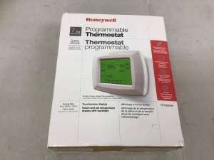 Honeywell Programmable Thermostat, Powers Up, Appears New