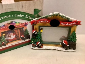 Santa's Wonderland Picture Frame, Appears New