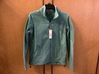 Natural Reflections Zip Fleece, Women's Medium, Appears New