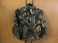 Red Head Youth Pullover, Medium, Appears New
