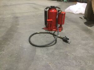 20 Ton Air/Manual Bottle Jack 