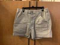 Red Head Men's Shorts, 36, Appears New