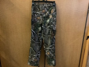 Red Head Squaltex Youth Pants, Large, Appears New