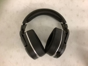 Turtle Beach Headphones, Missing Cord, Powers Up, E-Commerce Return