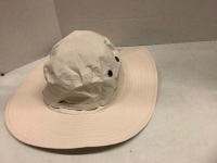 Red Head Men's Hat, Appears New