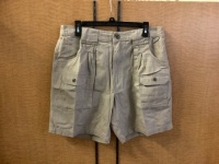 Red Head Men's Shorts, 36, Appears New