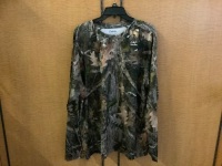 Men's Performance Long Sleeve Tee, XL, Appears New