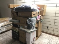 Pallet of Miscellaneous AMZN Returns. Uninspected E-commerce Returns