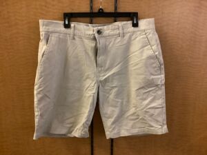 Red Head Men's Shorts, 36, Appears New