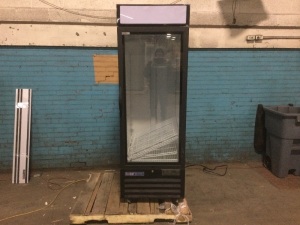 Central Exclusive 69K-054 Swing Glass Door Merchandiser Refrigerator, 1 Door, 23 Cu Ft., 27"W. For Repair or Parts. Does not get cold