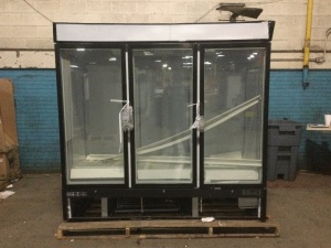 Maxx Cold MXM3-72F 81" Triple Glass Door Merchandiser Freezer. Untested. Cannot Test because of 230V plug