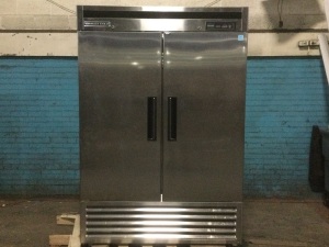 maxx Cold MCF-49FDHC 54" Double Door Energy Star Reach-In Freezer, Bottom Mount. For Repair. Does Not Get Cold