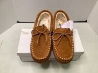 Minnetonka Pile Lined Hardsole, 10, Appears New