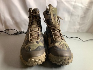 Under Armour Men's Boots, 10.5, Ecommerce Return