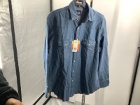 Wrangler Men's Button Up Shirt, Large, Appears New