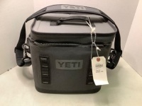 Yeti Cooler, Zipper Damaged, Ecommerce Return