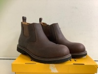 Men's Carhartt Boots, 14W, Appears New
