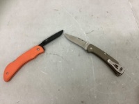 Lot of (2) Pocket Knives, E-Commerce Return