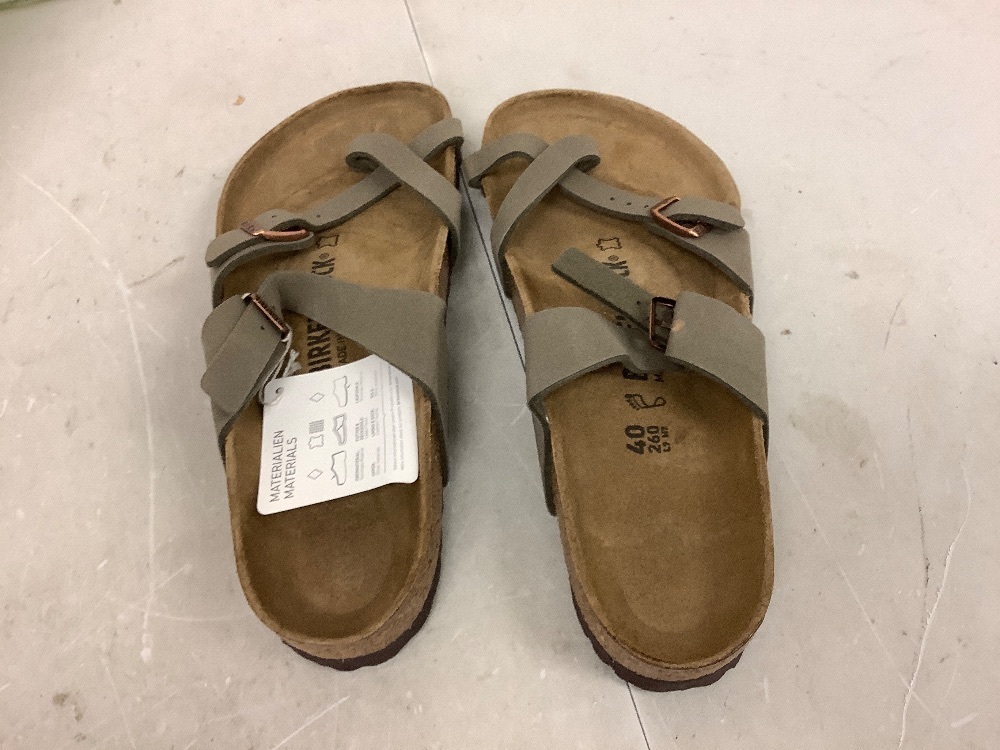 Birkenstock Sandals, M 7.5/W 9, New