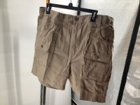 Red Head Men's Shorts, 40, Appears New