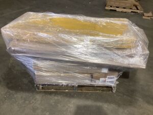 Pallet of E-Comm Return Auto Accessories 