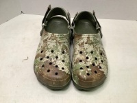Crocs, Men's 10, Appears New