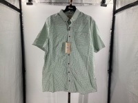 Wrinkle Free Men's Shirt, XLT, Appears New