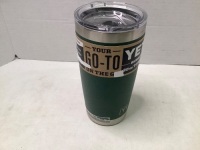 Yeti Rambler 20oz Tumbler, Ecommerce Return, Lid Broken