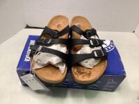 Birkenstocks Women's 8, Ecommerce Return