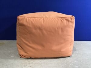 18" x 18" Outdoor Pouf