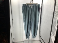 Lot of (2) Wild Fable Women's Sweapants, Large, Appears New