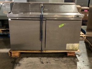 Kratos Refrigeration 69K-771HC 61"W Sandwich/Salad Prep Table, 16 Pan Capacity. For Repair or Parts