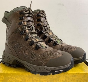 Treadfast GORE-TEX Insulated Hunting Boots for Men, Size 8.5, Appears New