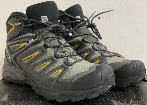 Salomon Men's X Ultra 3 GORE-TEX Mid Hikers, Size 10, E-Commerce Return