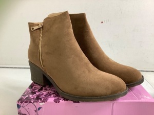 Reneeze Ankle Booties, Size 10, Appears New