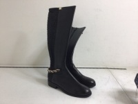 Black Boots, Size 7.5, Appears new