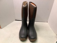 DryShod Haymaker HI, Women's 8/8.5, Appears New
