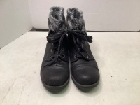 Natural Reflections Women's Boots, 10, Ecommerce Return