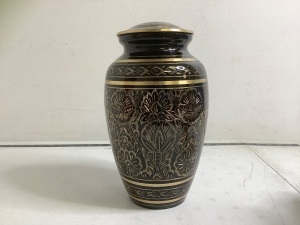 Black Majestic Radience Urn, Appears New